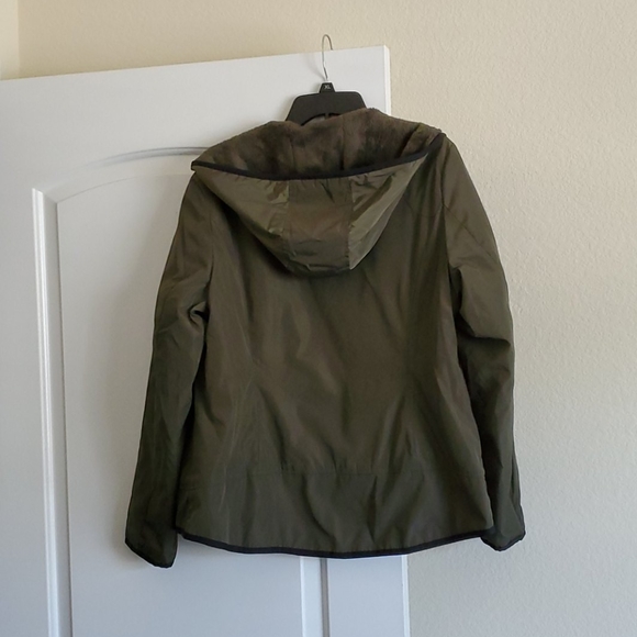 Jacket - Picture 7 of 7